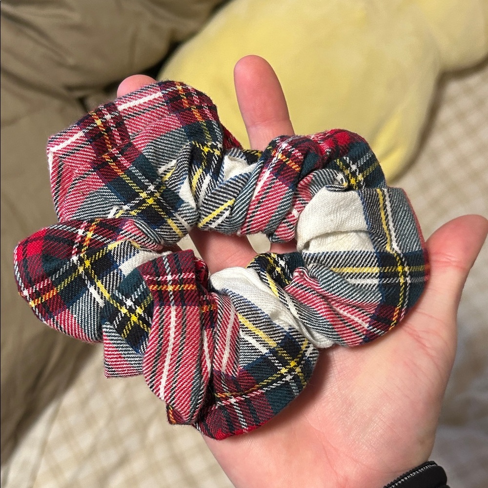 Stylish Plaid Scrunchie Hair Accessory